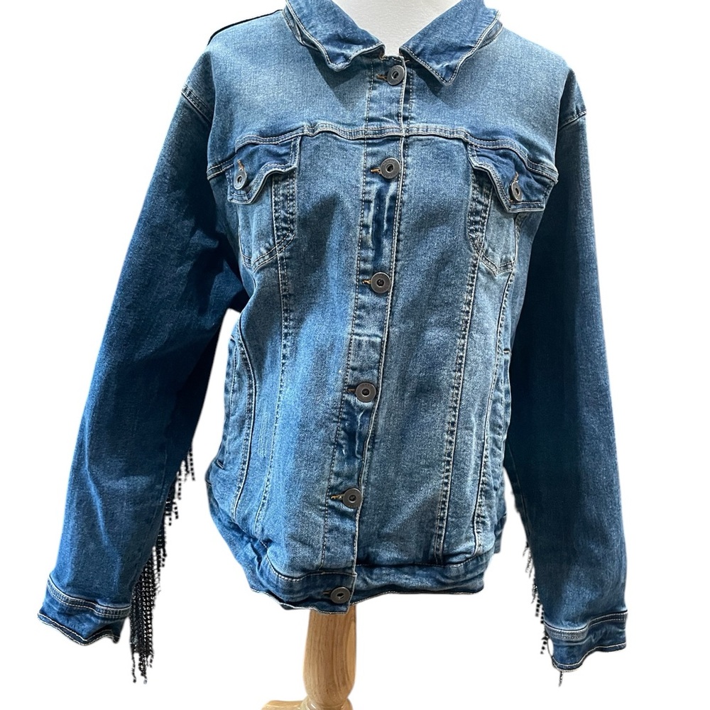 Torrid Denim Western Trucker Jacket with Rhinestone and Black Metallic Fringe 4 - Picture 2 of 14